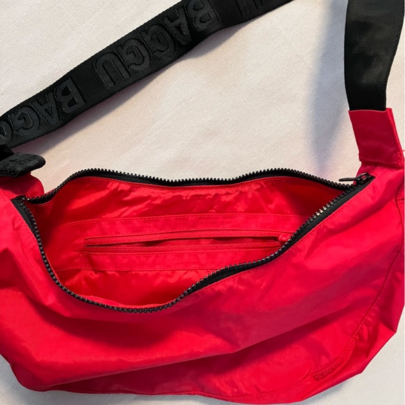 Baggu Crescent Crossbody Lightweight  Nylon Bag Medium - Picture 5 of 12